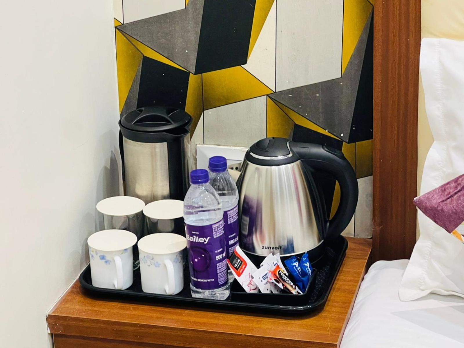 Hotel S V Grand Varanasi Luaran gambar